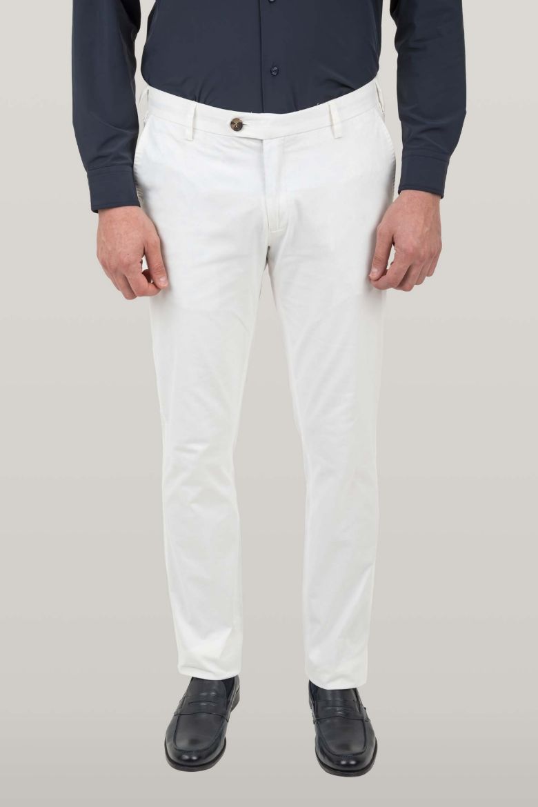 Immagine di PANTALONE MODELLO CHINO IN COTONE TWILL UNITO