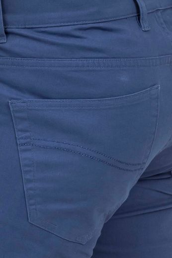 Immagine di PANTALONE 5 TASCHE IN COTONE TWILL TINTA UNITA DAL TAGLIO DENIM.