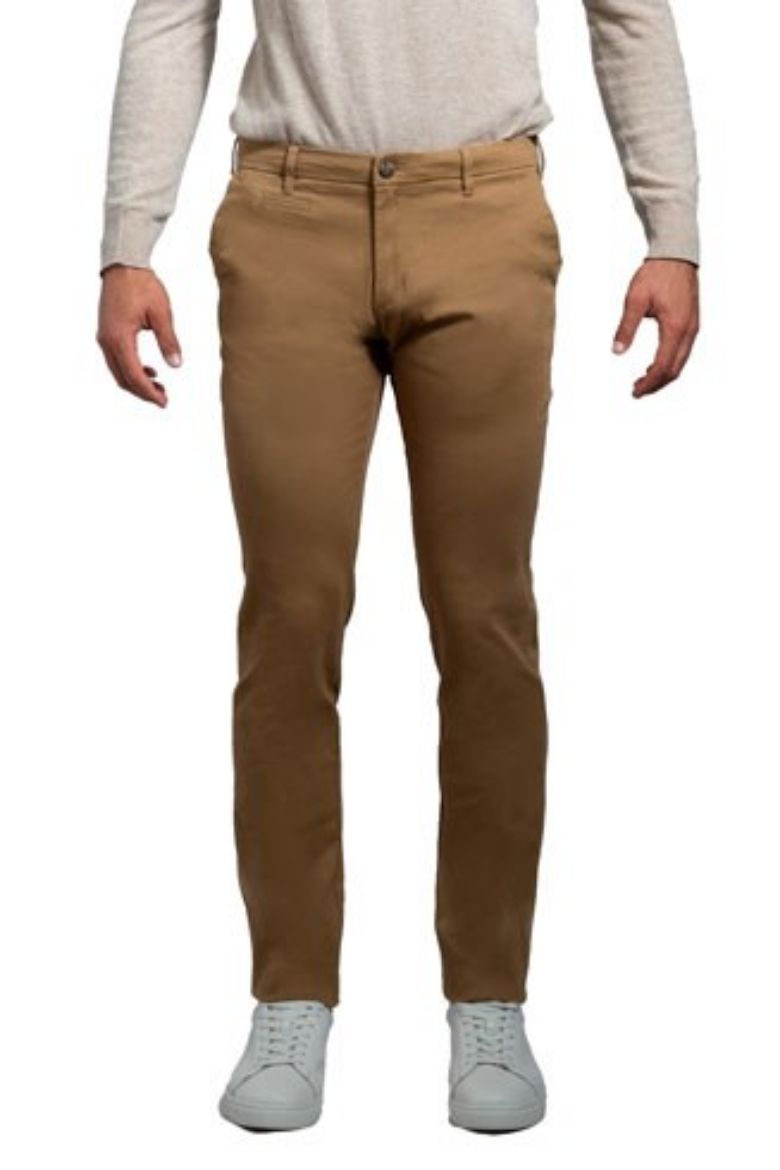 Immagine di PANTALONE INFORMALE  MODELLO CHINO IN COTONE  TWILL, TINTA UNITA, VESTIBILITA' SLIM