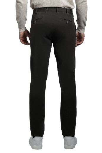 Immagine di PANTALONE INFORMALE  MODELLO CHINO IN COTONE  TWILL, TINTA UNITA, VESTIBILITA' REGULAR