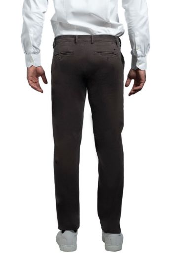 Immagine di PANTALONE INFORMALE  MODELLO CHINO IN COTONE  RASO, TINTA UNITA, VESTIBILITA' SLIM