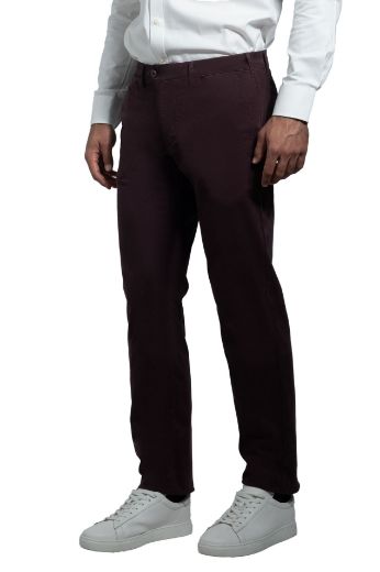 Immagine di PANTALONE INFORMALE  MODELLO CHINO IN COTONE  RASO, TINTA UNITA, VESTIBILITA' SLIM